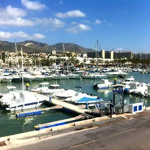 vive-benalmadena-apartamento-de-luxe-puerto-primera.hotelsinnerja.org/
